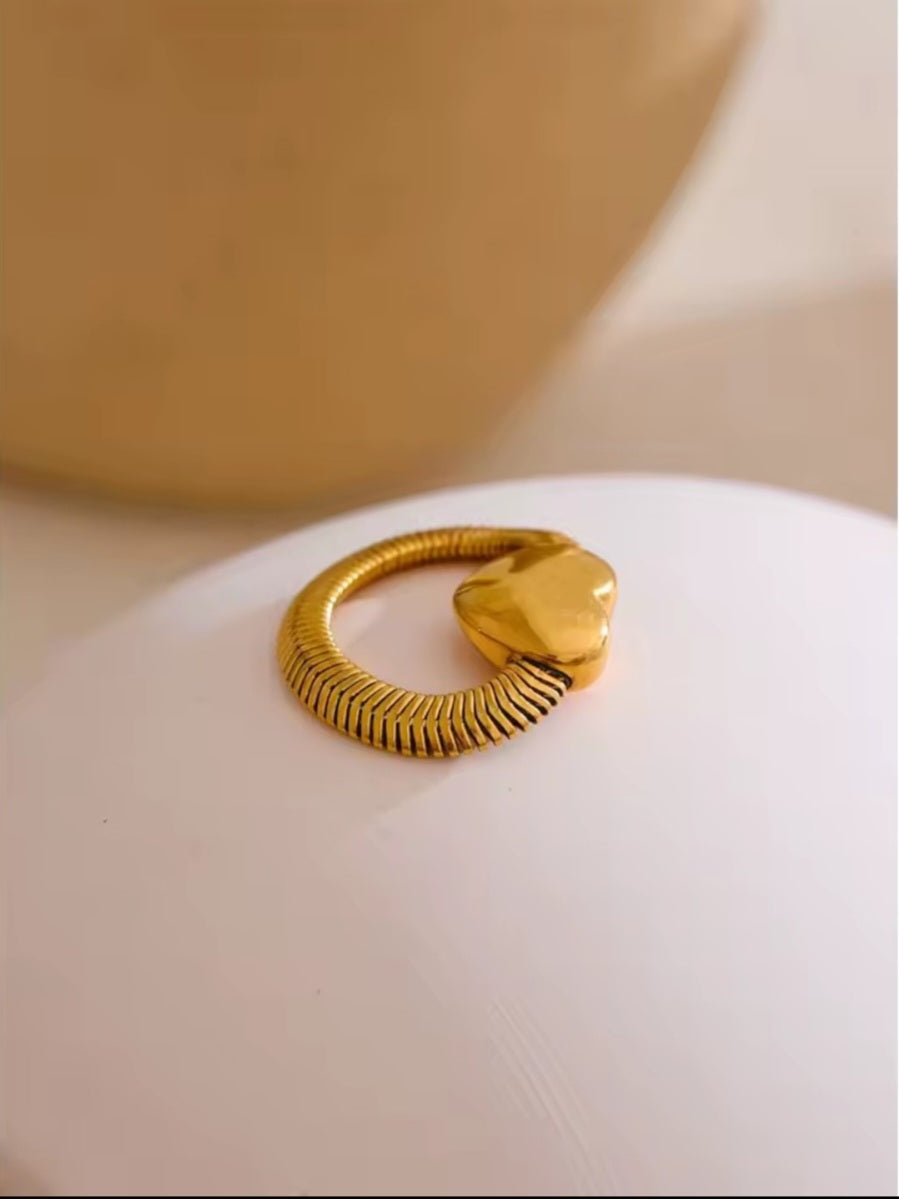 HER Bold Heart Ring
